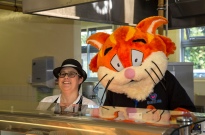 Chester the Dee 106.3 cat serves lunch to the children. Photo:Flickr/Cheshirewest